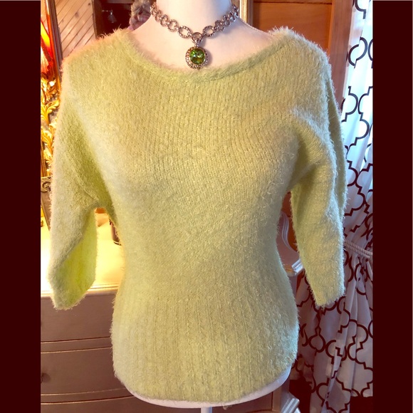 Sweater - Picture 1 of 4